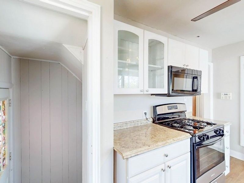 1708 Highview Avenue , Akron, OH 44301 Photo 21