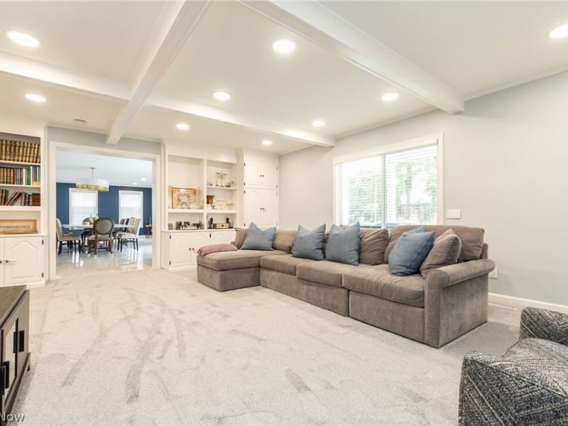 2343 Miramar Boulevard , University Heights, OH 44118 Photo 12