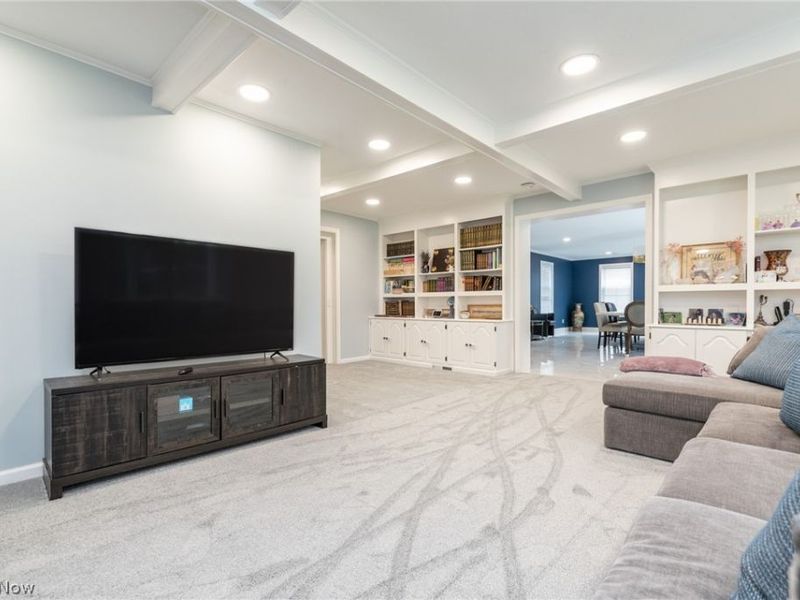 2343 Miramar Boulevard , University Heights, OH 44118 Photo 13