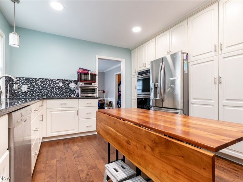 2343 Miramar Boulevard , University Heights, OH 44118 Photo 19