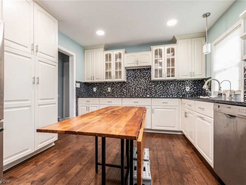 2343 Miramar Boulevard , University Heights, OH 44118 Photo 23