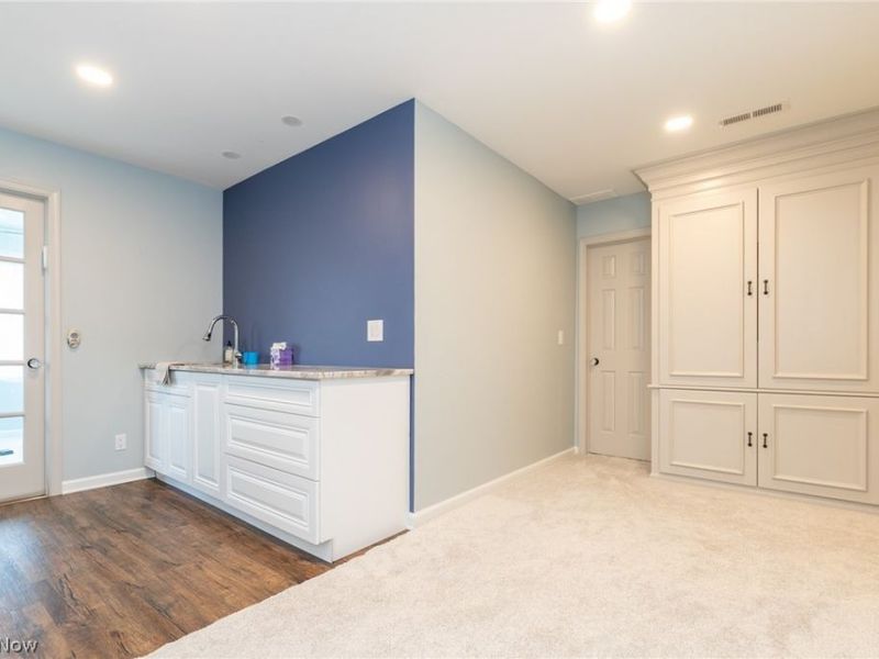 2343 Miramar Boulevard , University Heights, OH 44118 Photo 28