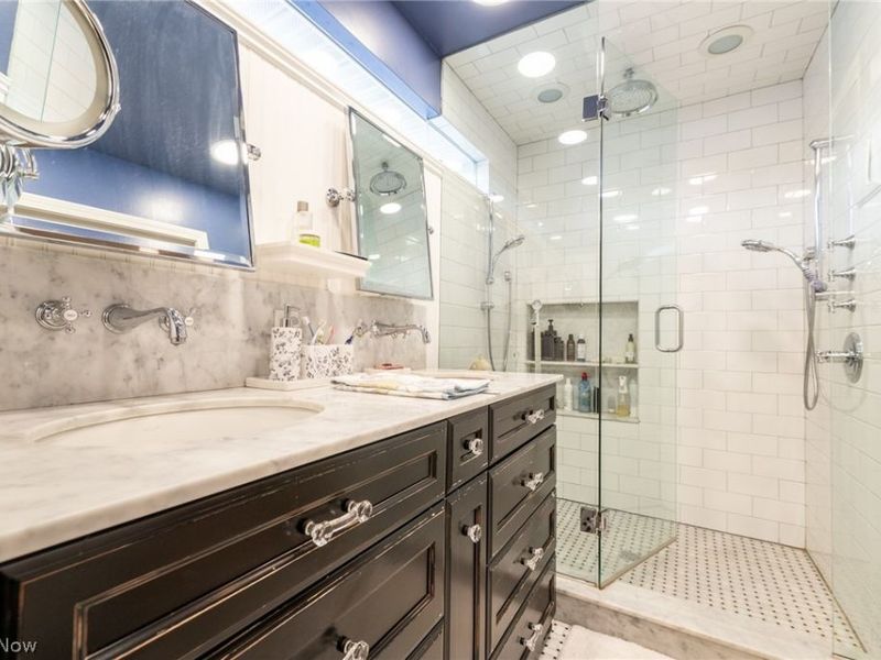 2343 Miramar Boulevard , University Heights, OH 44118 Photo 29