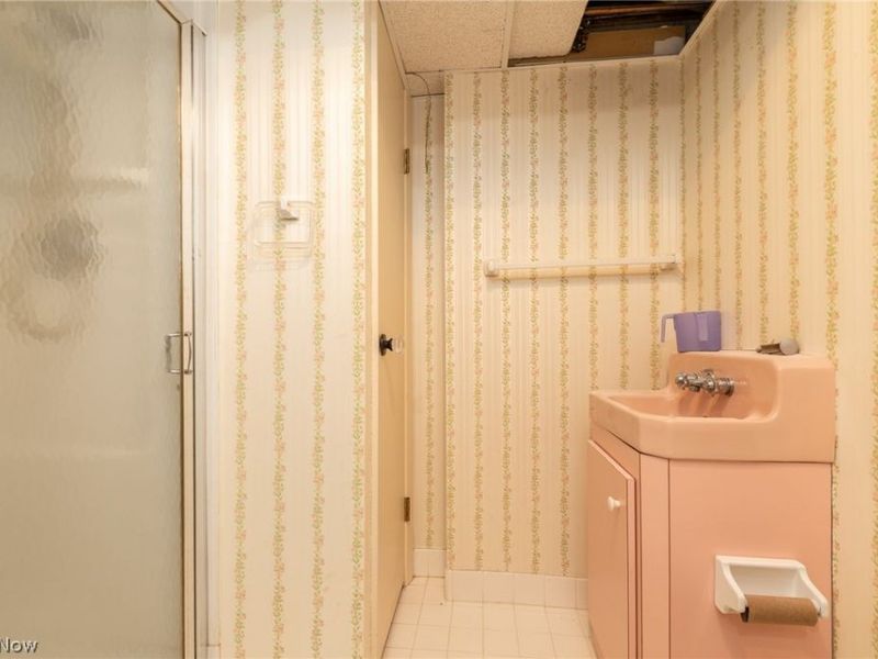 2343 Miramar Boulevard , University Heights, OH 44118 Photo 42