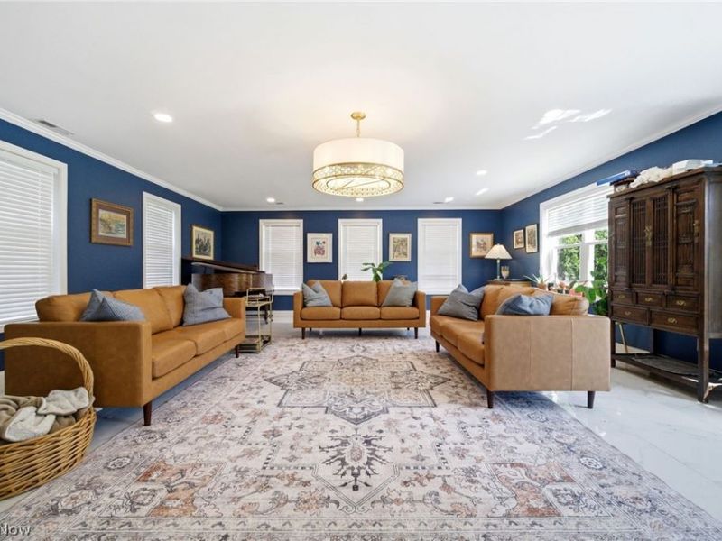 2343 Miramar Boulevard , University Heights, OH 44118 Photo 7