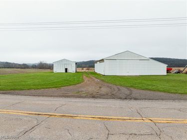 Licking Valley Road, Frazeysburg, OH 43830