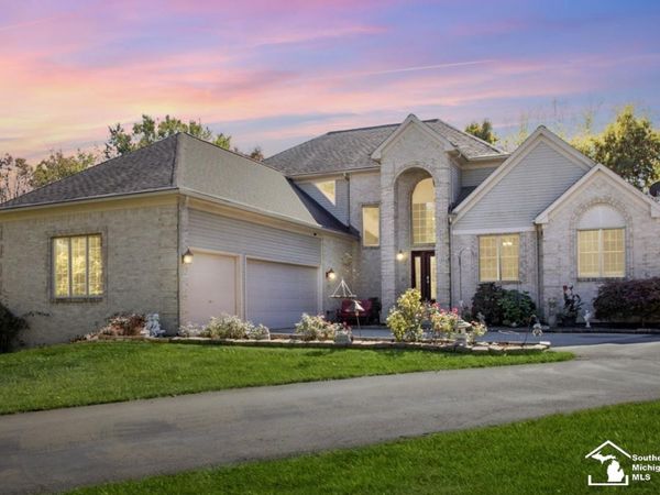 52881 Rico Court, Wixom, MI 48393