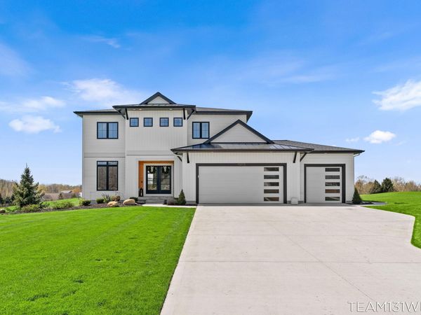 13273 Jessann Drive, Coopersville, MI 49404