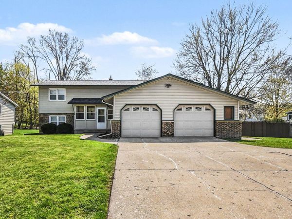 958 68th Street SE, Grand Rapids, MI 49508