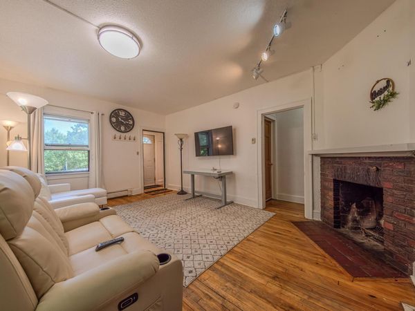 2394 Valentine Avenue , Saint Paul, MN 55108