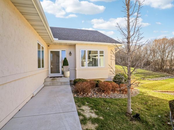 14953 Hillside Circle NW, Prior Lake, MN 55372