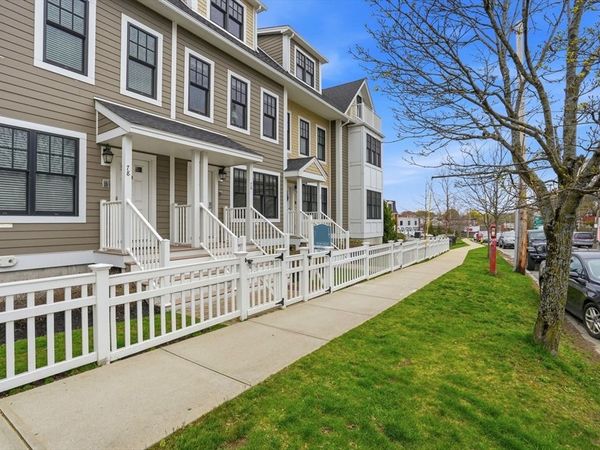 76 Boston St, Unit 76, Salem, MA 01970