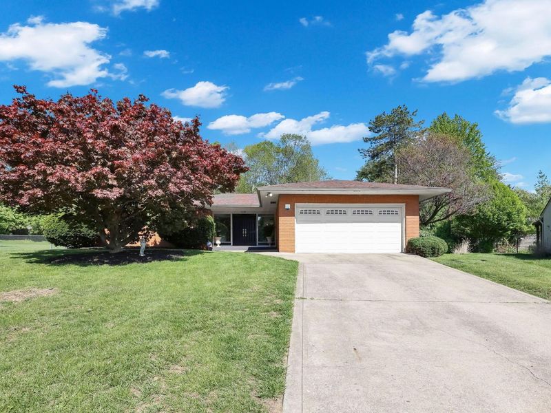 846 Stinson Court , Columbus, OH 43214 Photo 2