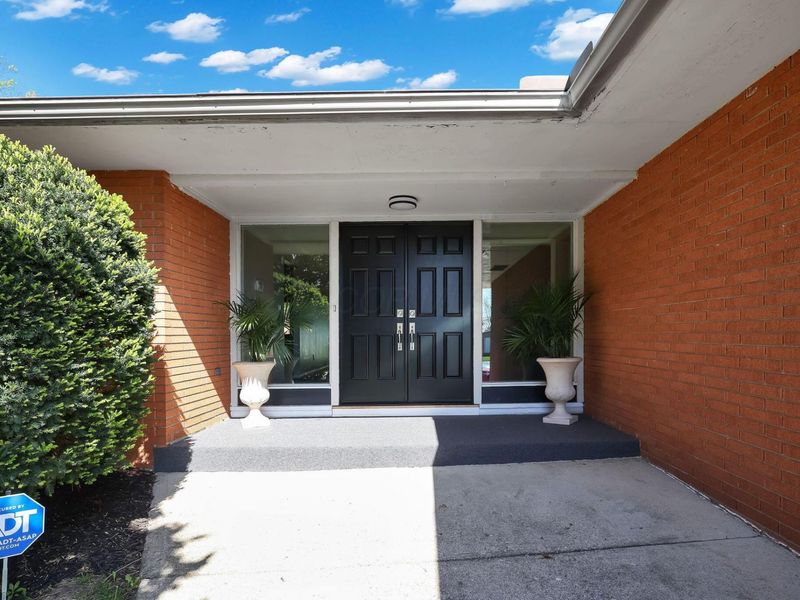 846 Stinson Court , Columbus, OH 43214 Photo 5