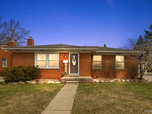 9364 Colorado Street , Livonia, MI 48150