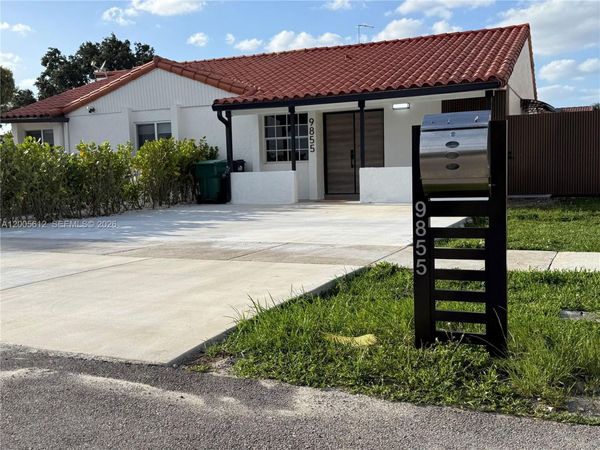 9855 SW 1st Ter , Miami, FL 33174