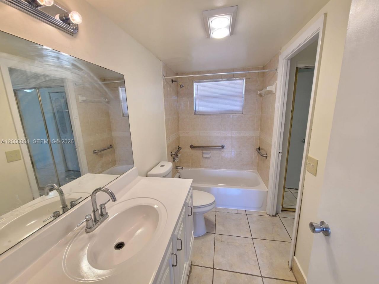 15600 NW 7th Ave , Unit 709, Miami, FL 33169 Photo