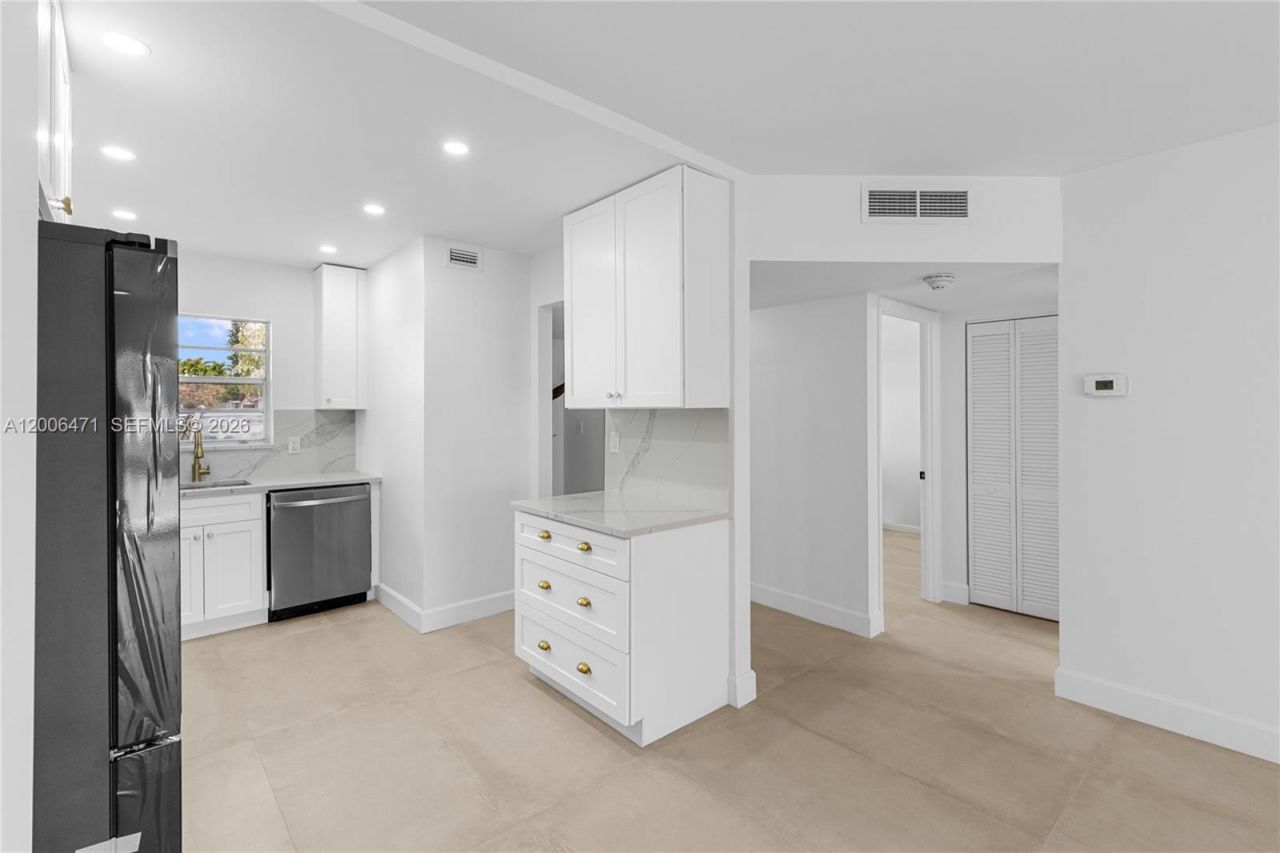 1400 NE 57th Ct , Unit 102, Fort Lauderdale, FL 33334 Photo