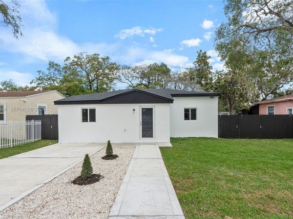 1305 Dunad Avenue , Opa-Locka, FL 33054