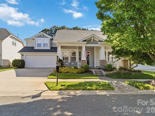 8213 Cottsbrooke Drive, Huntersville, NC 28078