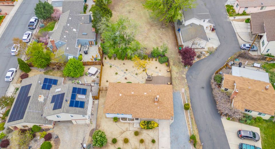 1208 Charles Drive, Reno, NV 89509 Photo