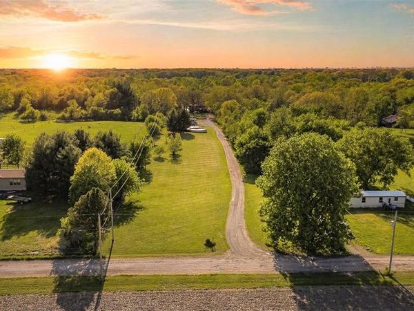 343 Prairie Lane, Alton, IL 62002