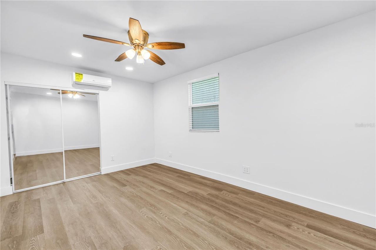 110 NE Monroe Circle N, Saint Petersburg, FL 33702 Photo