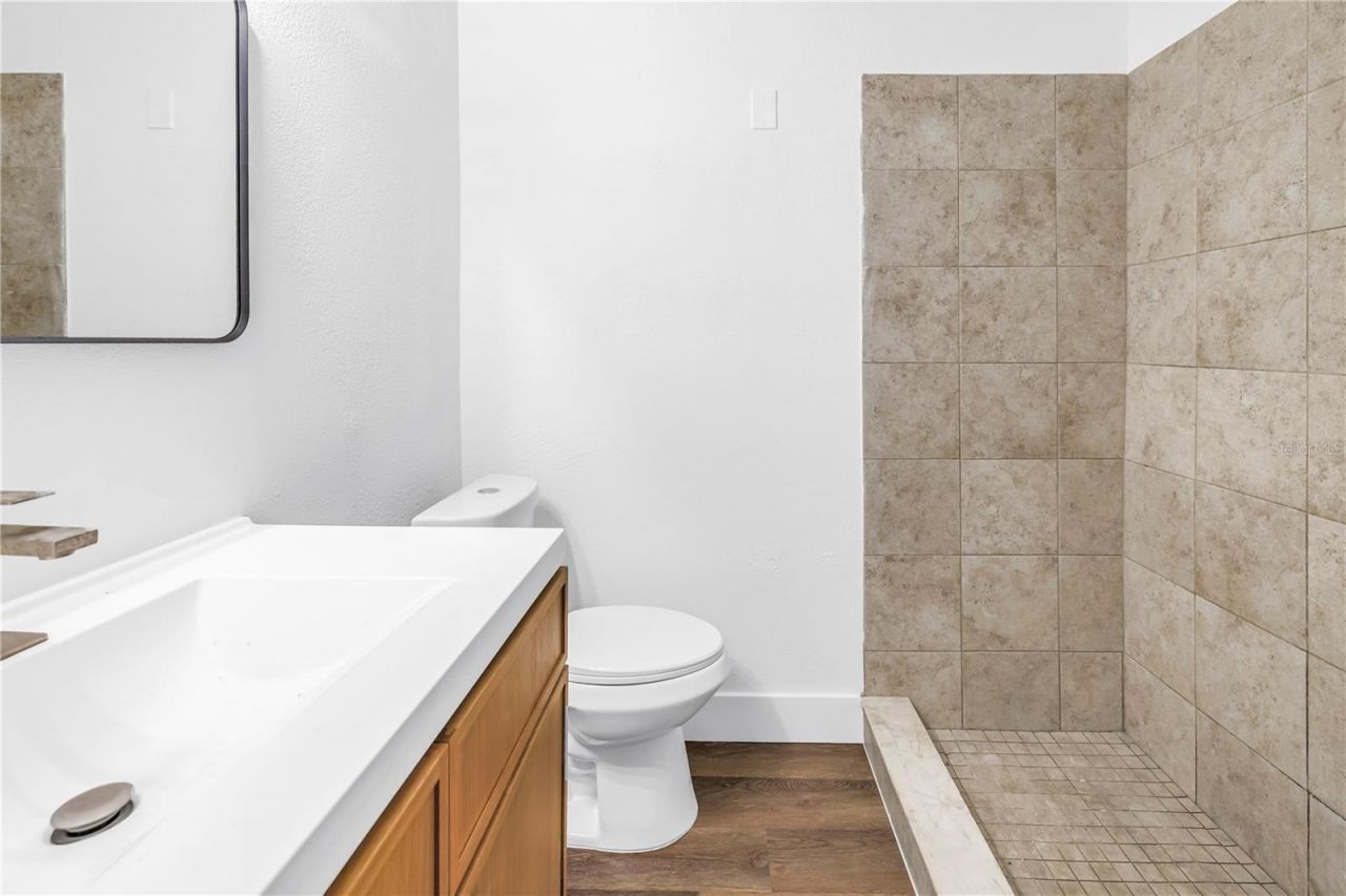 110 NE Monroe Circle N, Saint Petersburg, FL 33702 Photo