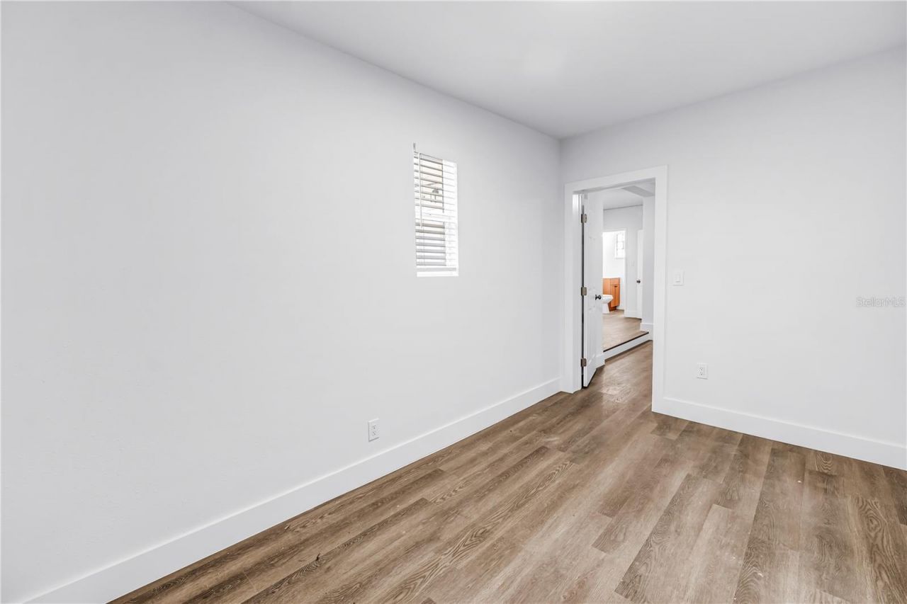 110 NE Monroe Circle N, Saint Petersburg, FL 33702 Photo
