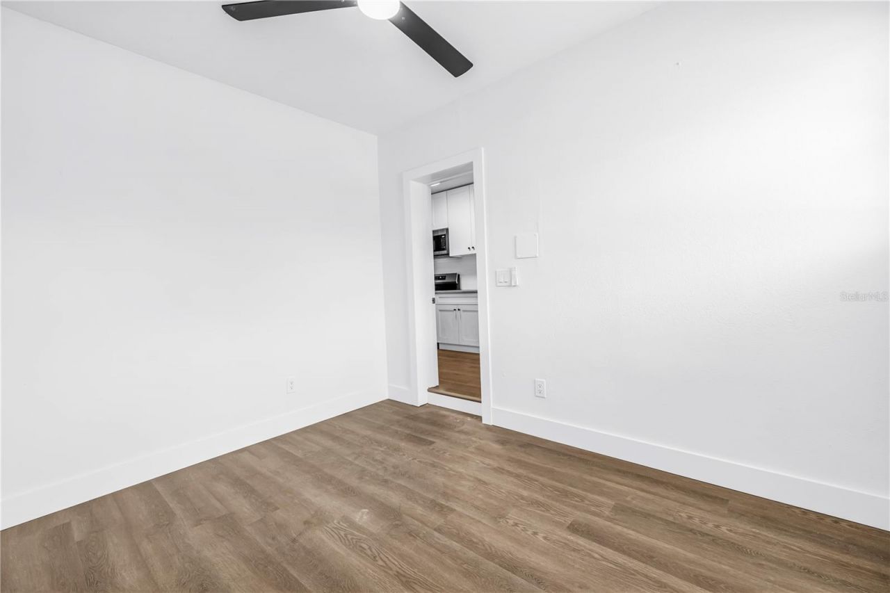 110 NE Monroe Circle N, Saint Petersburg, FL 33702 Photo