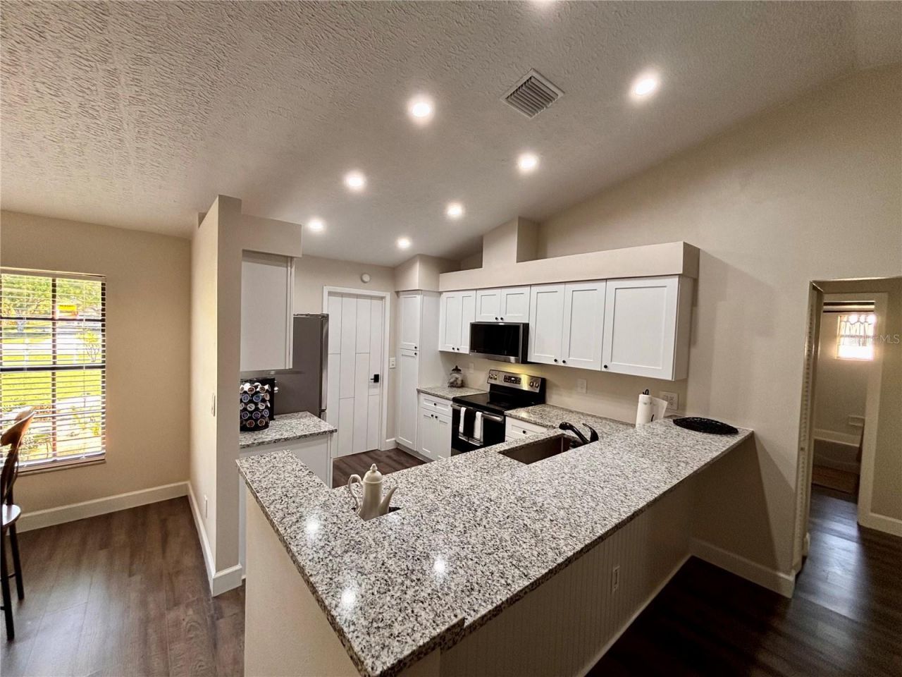 6104 26th Avenue E, Bradenton, FL 34208 Photo