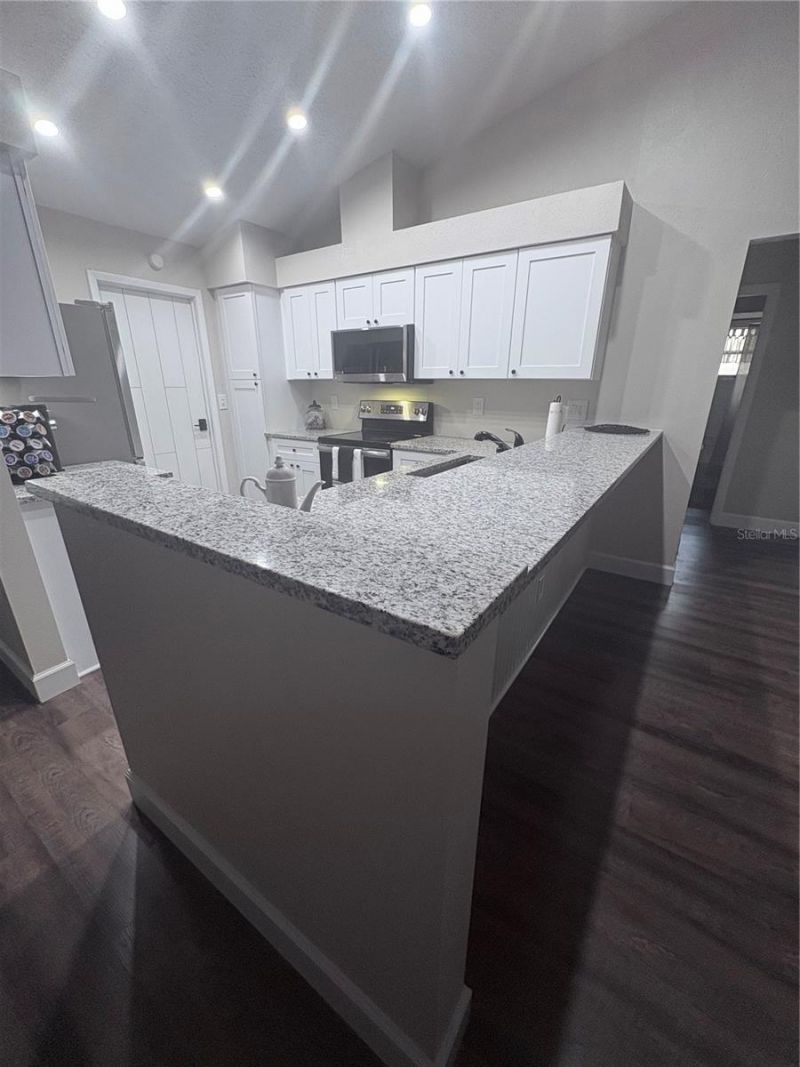 6104 26th Avenue E, Bradenton, FL 34208 Photo