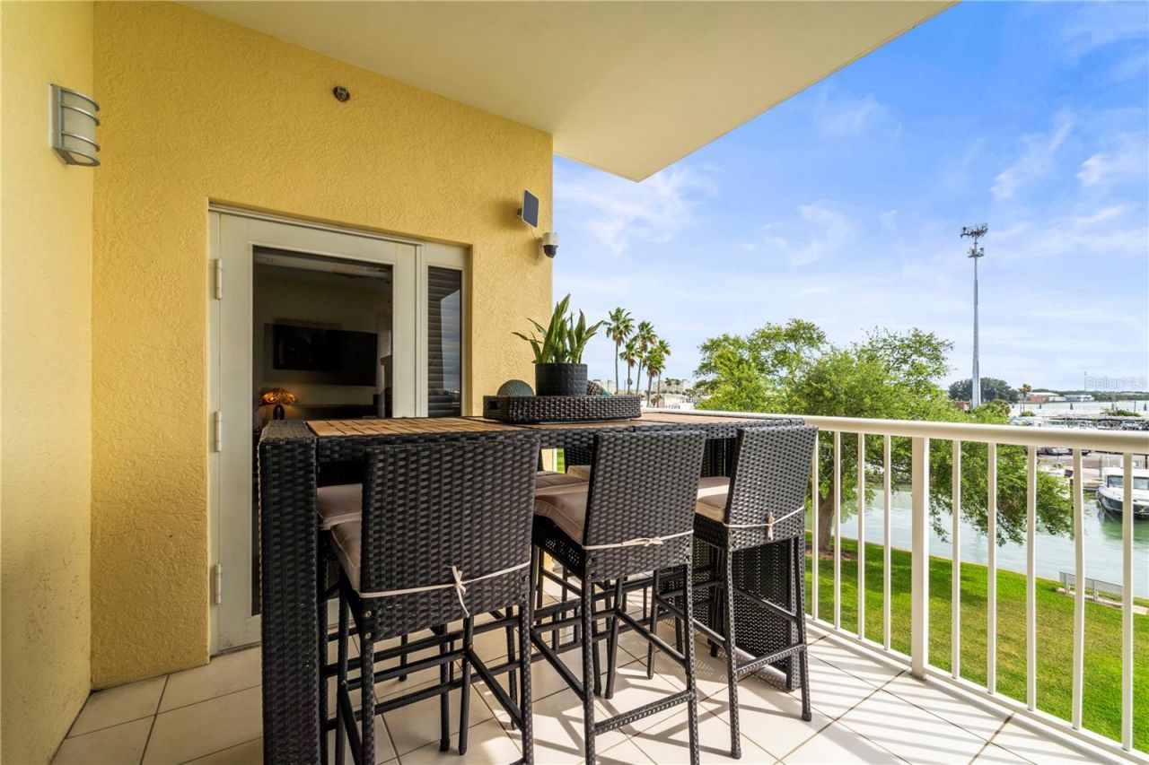 425 150th Avenue, Unit 2303, Madeira Beach, FL 33708 Photo