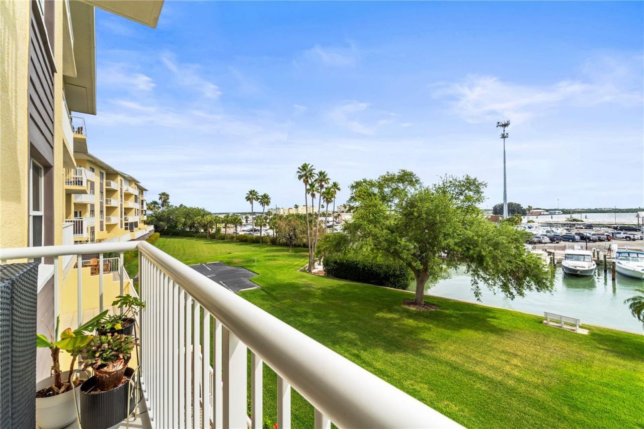 425 150th Avenue, Unit 2303, Madeira Beach, FL 33708 Photo