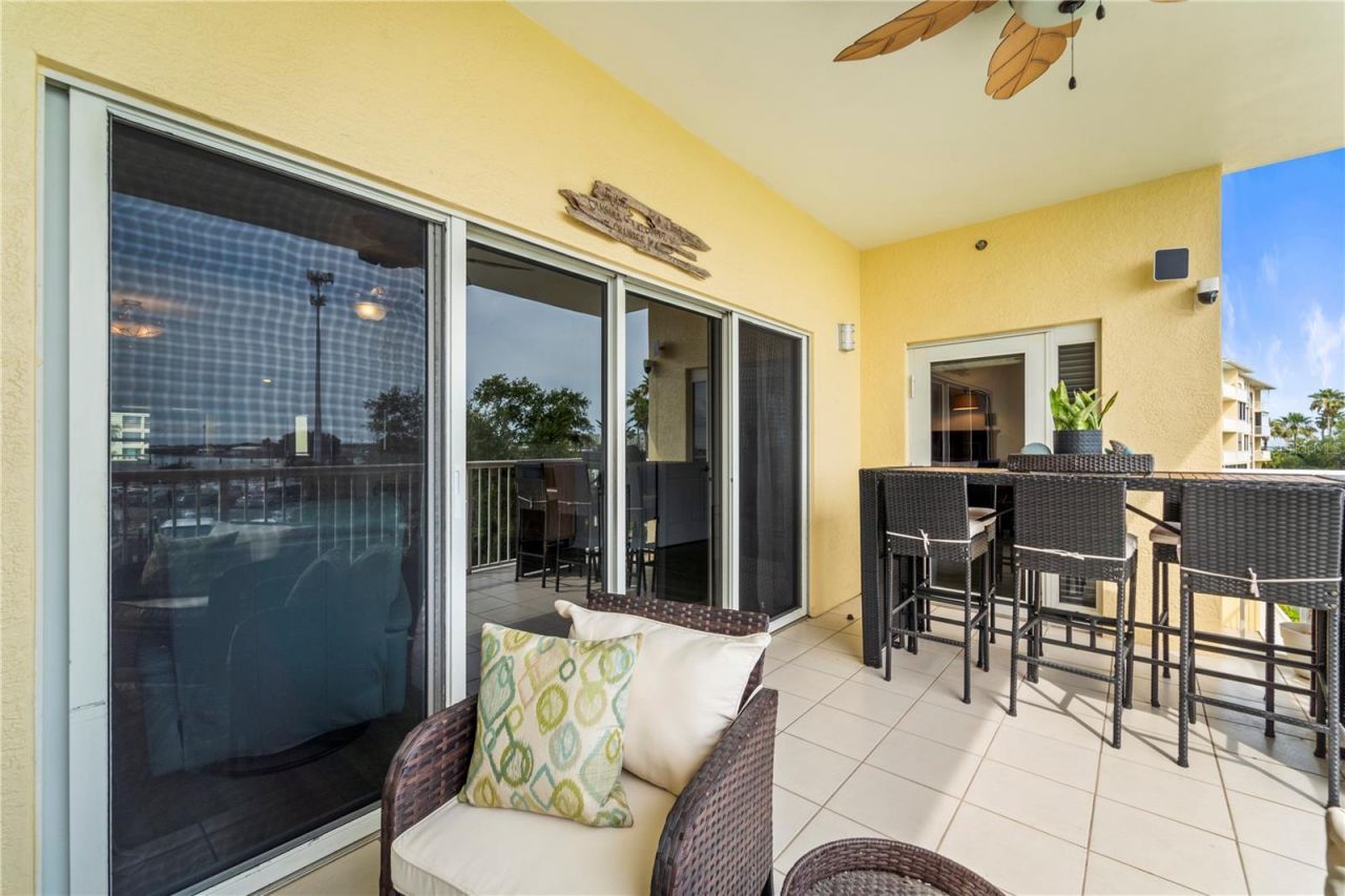 425 150th Avenue, Unit 2303, Madeira Beach, FL 33708 Photo