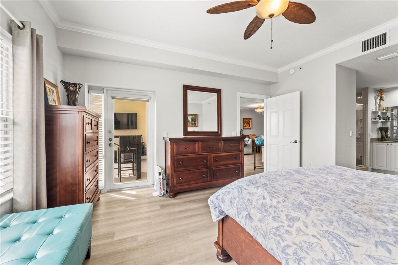 425 150th Avenue, Unit 2303, Madeira Beach, FL 33708 Photo