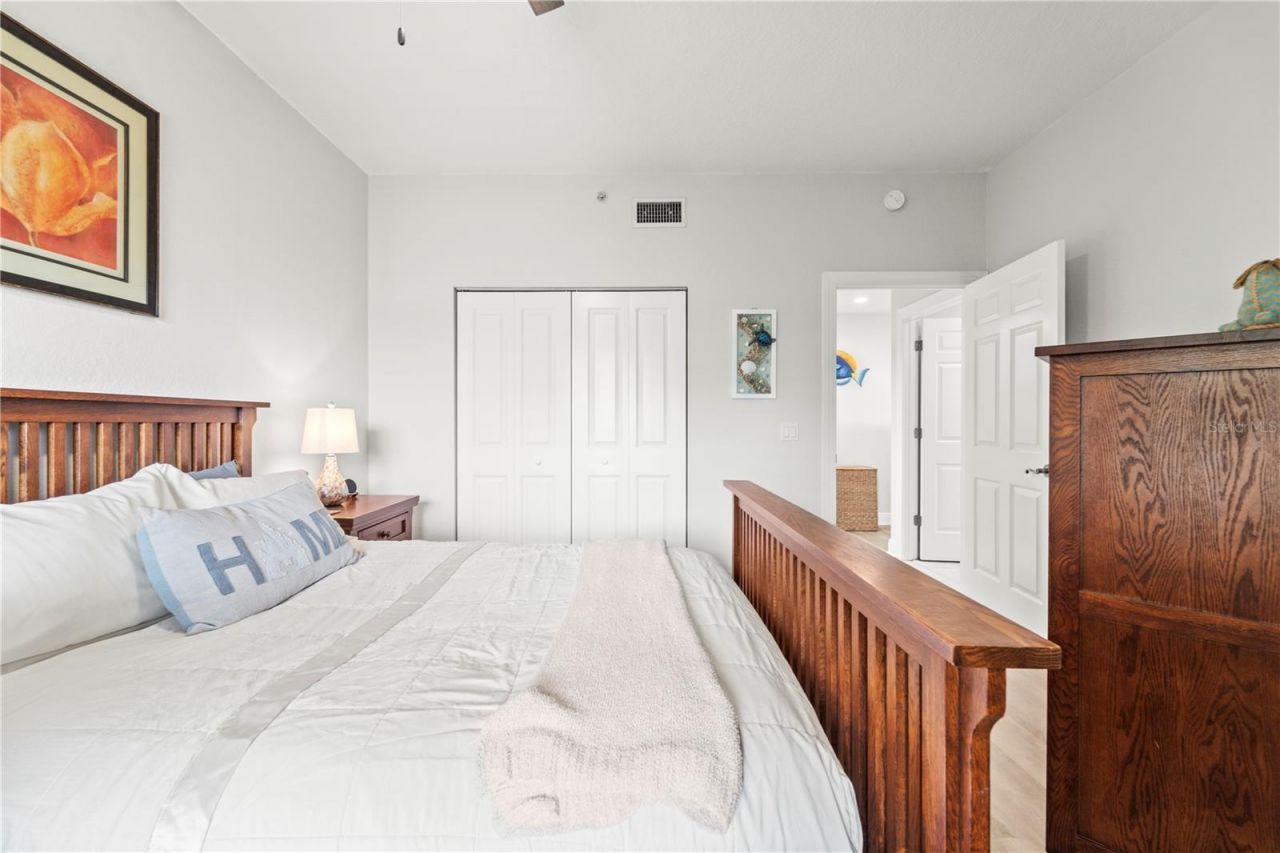 425 150th Avenue, Unit 2303, Madeira Beach, FL 33708 Photo