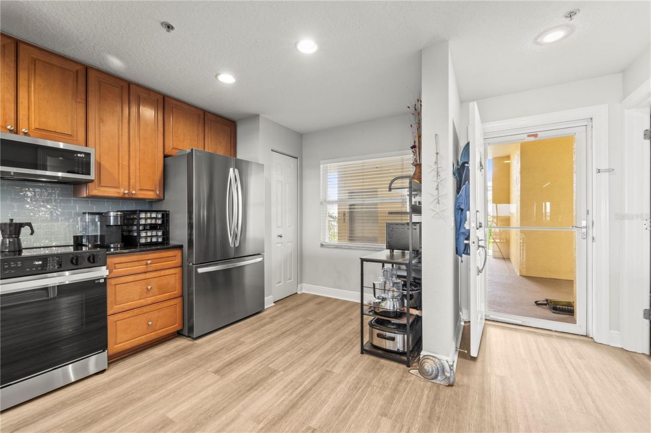 425 150th Avenue, Unit 2303, Madeira Beach, FL 33708 Photo