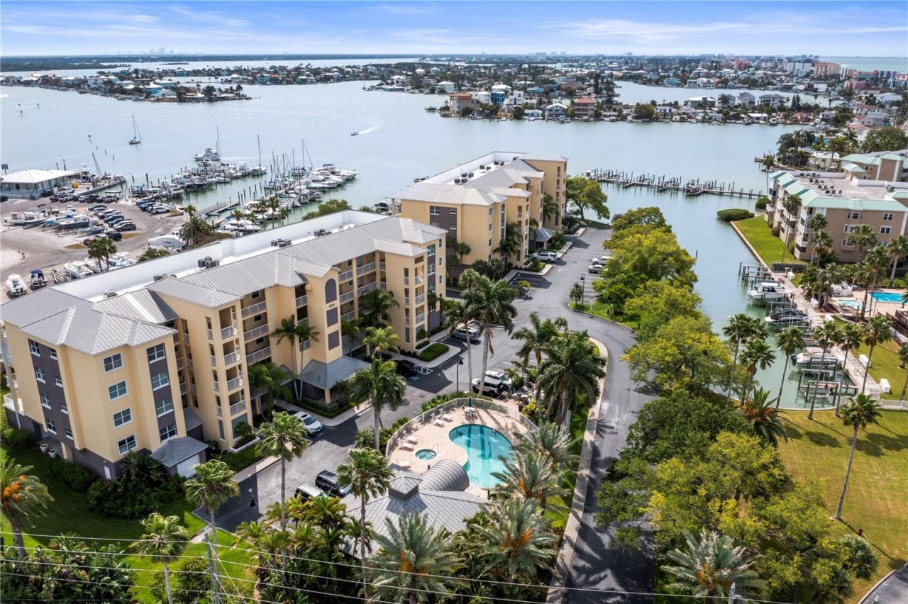 425 150th Avenue, Unit 2303, Madeira Beach, FL 33708 Photo