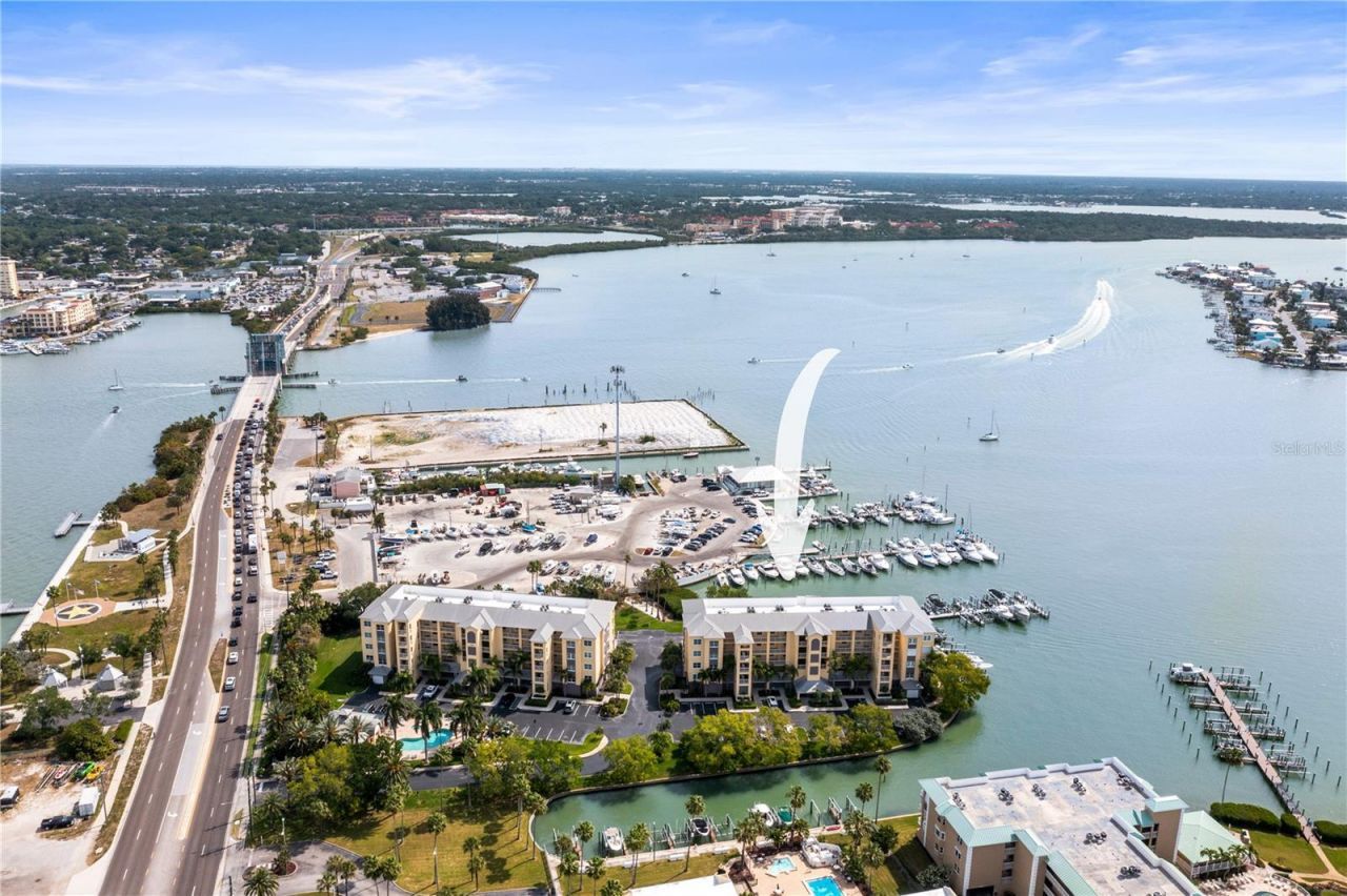 425 150th Avenue, Unit 2303, Madeira Beach, FL 33708 Photo
