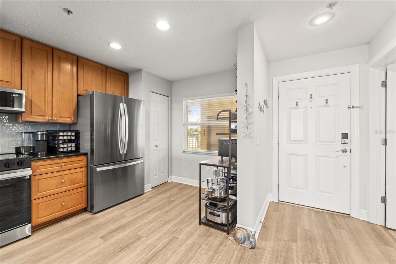 425 150th Avenue, Unit 2303, Madeira Beach, FL 33708 Photo