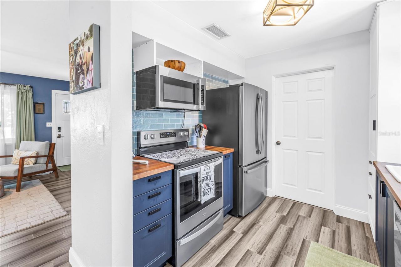 5698 24th Terrace N, Saint Petersburg, FL 33710 Photo