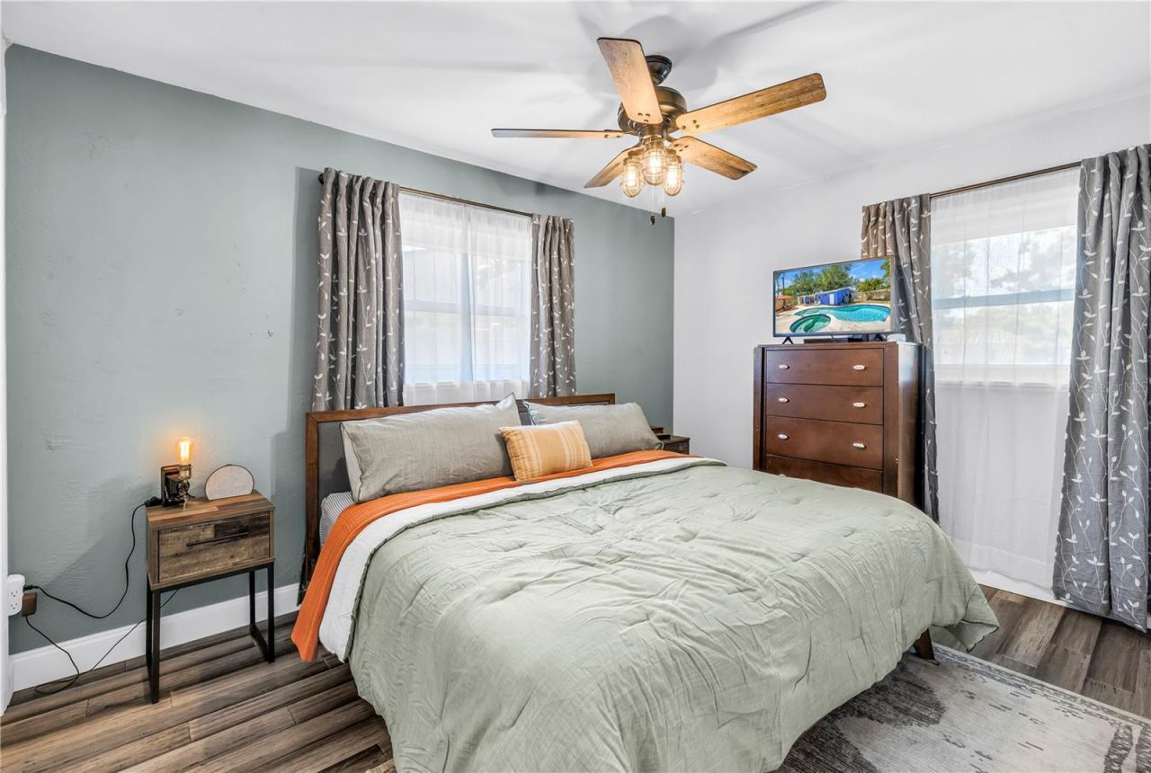 5698 24th Terrace N, Saint Petersburg, FL 33710 Photo