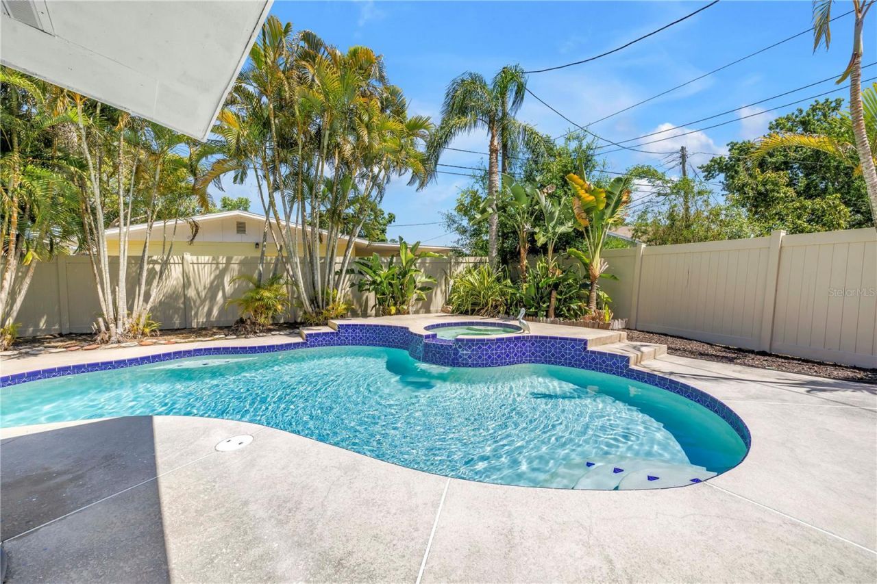 5698 24th Terrace N, Saint Petersburg, FL 33710 Photo
