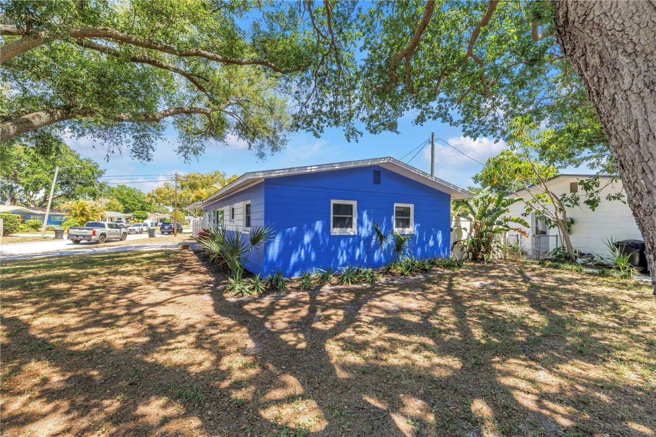 5698 24th Terrace N, Saint Petersburg, FL 33710 Photo