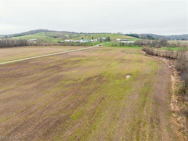 Licking Valley Road, Frazeysburg, OH 43830