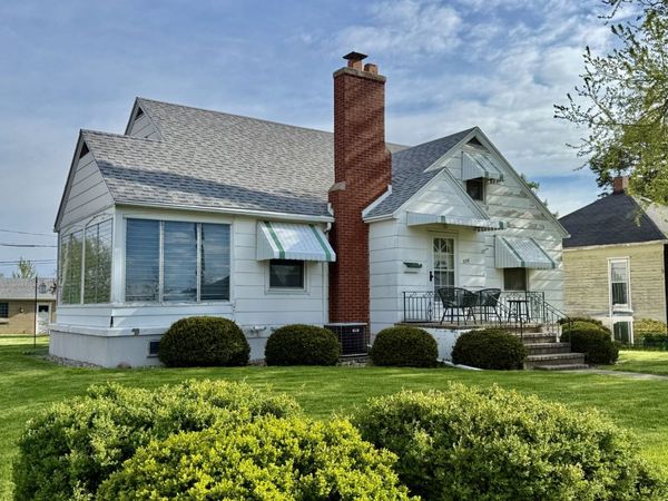 334 Clark Street , Oglesby, IL 61348