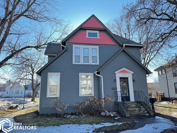 614 Division Street, Webster City, IA 50595