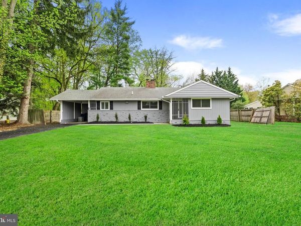 308 KENWOOD DRIVE, MOORESTOWN, NJ 08057