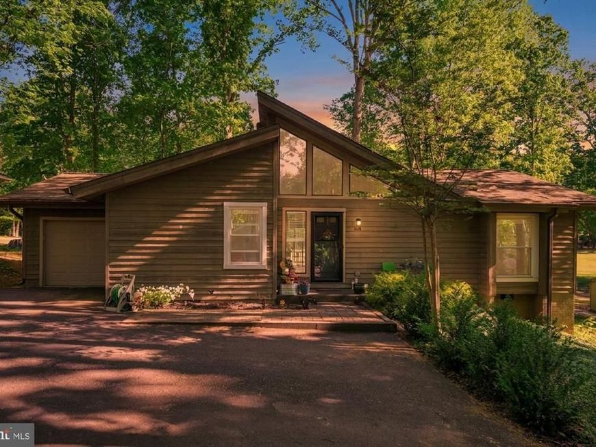 214 Sand Trap Lane, Locust Grove, VA 22508 Main Photo